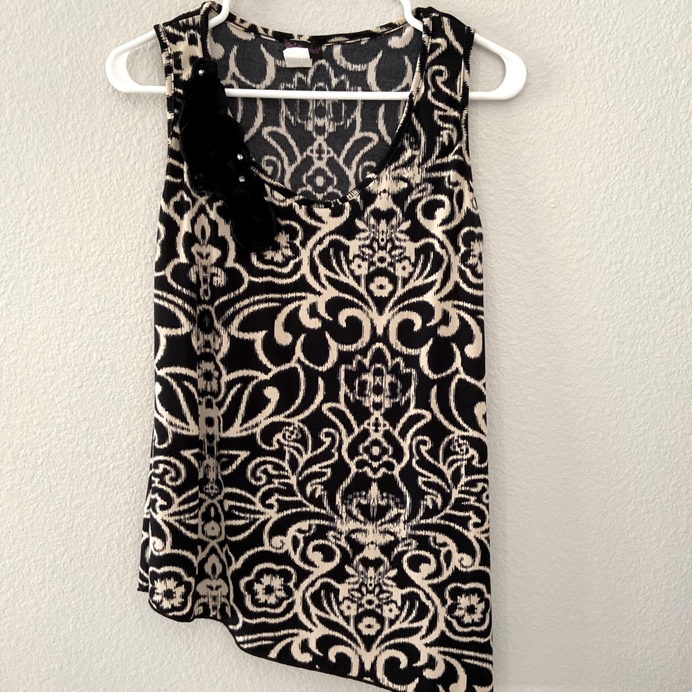 Black and tan blouse